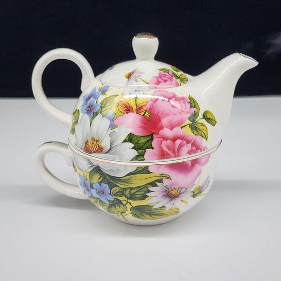 Grace Teaware Floral Porcelain Teapot & Cup Set For One 12 Oz Capacity White - Picture 6 of 7